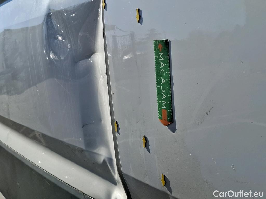  Volkswagen  Crafter VOLKSWAGEN  / 2017 / 4P / Fourgon tôlé 2.0TDI 140 30 L3H3 Business #85