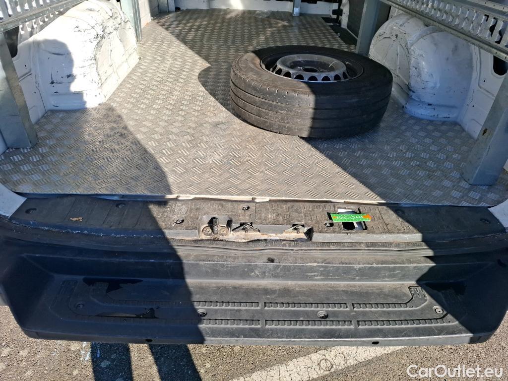  Volkswagen  Crafter VOLKSWAGEN  / 2017 / 4P / Fourgon tôlé 2.0TDI 140 30 L3H3 Business #153