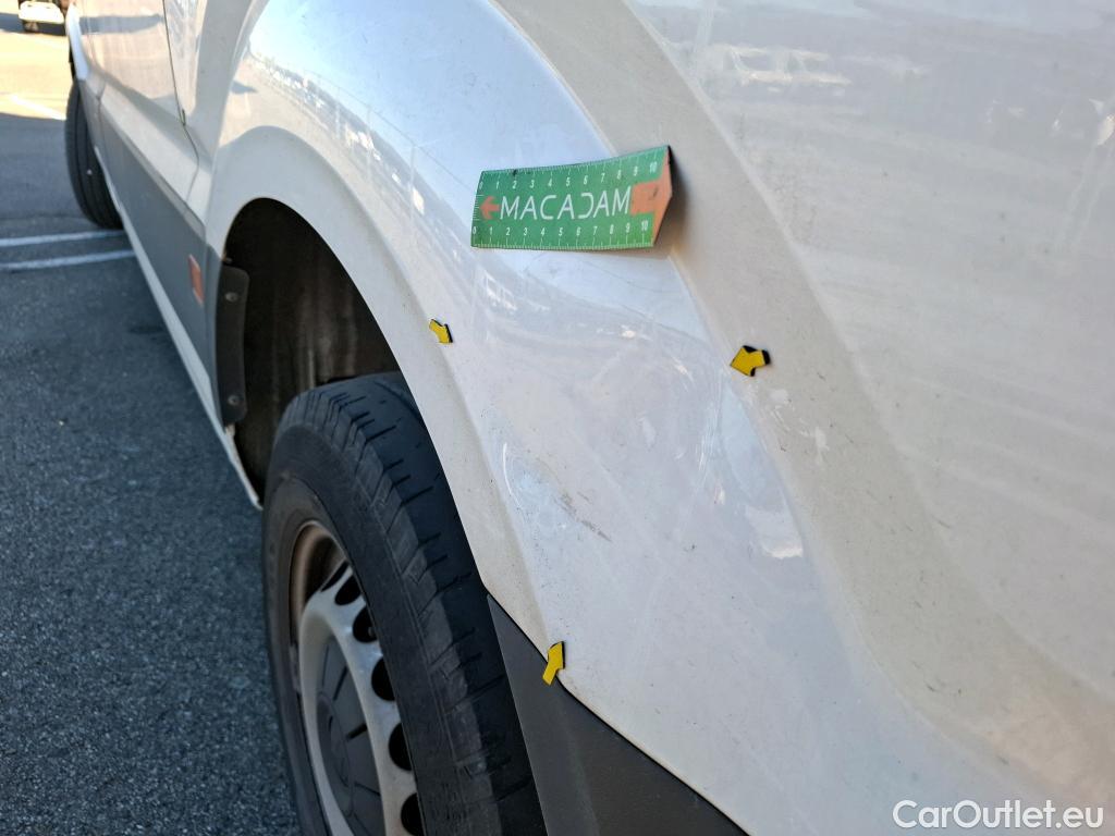  Volkswagen  Crafter VOLKSWAGEN  / 2017 / 4P / Fourgon tôlé 2.0TDI 140 30 L3H3 Business #53