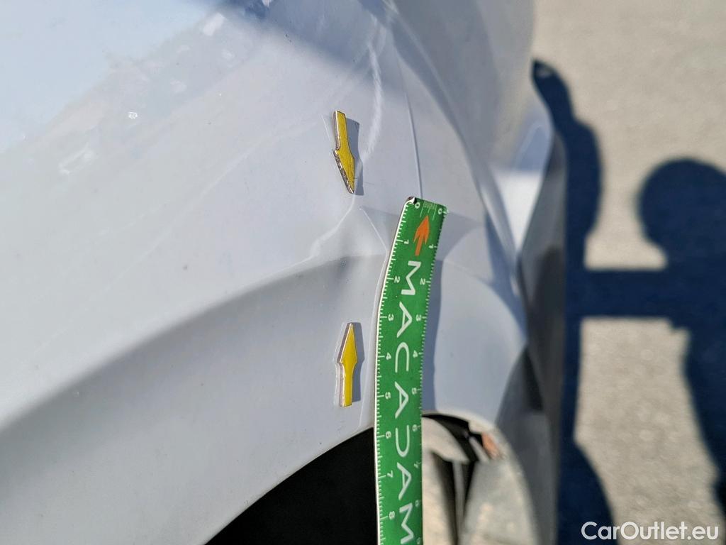  Volkswagen  Crafter VOLKSWAGEN  / 2017 / 4P / Fourgon tôlé 2.0TDI 140 30 L3H3 Business #167