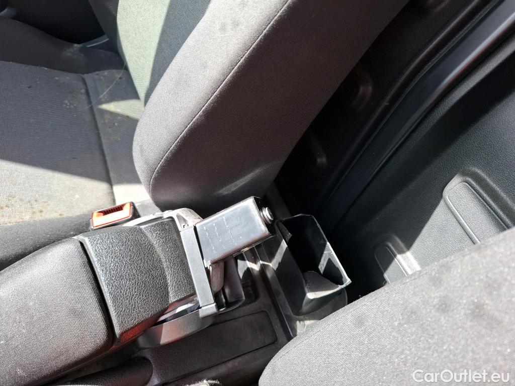  Volkswagen  Caddy VOLKSWAGEN  Van VU 4p Fourgonnette 2.0 TDI 75 Business Line #9