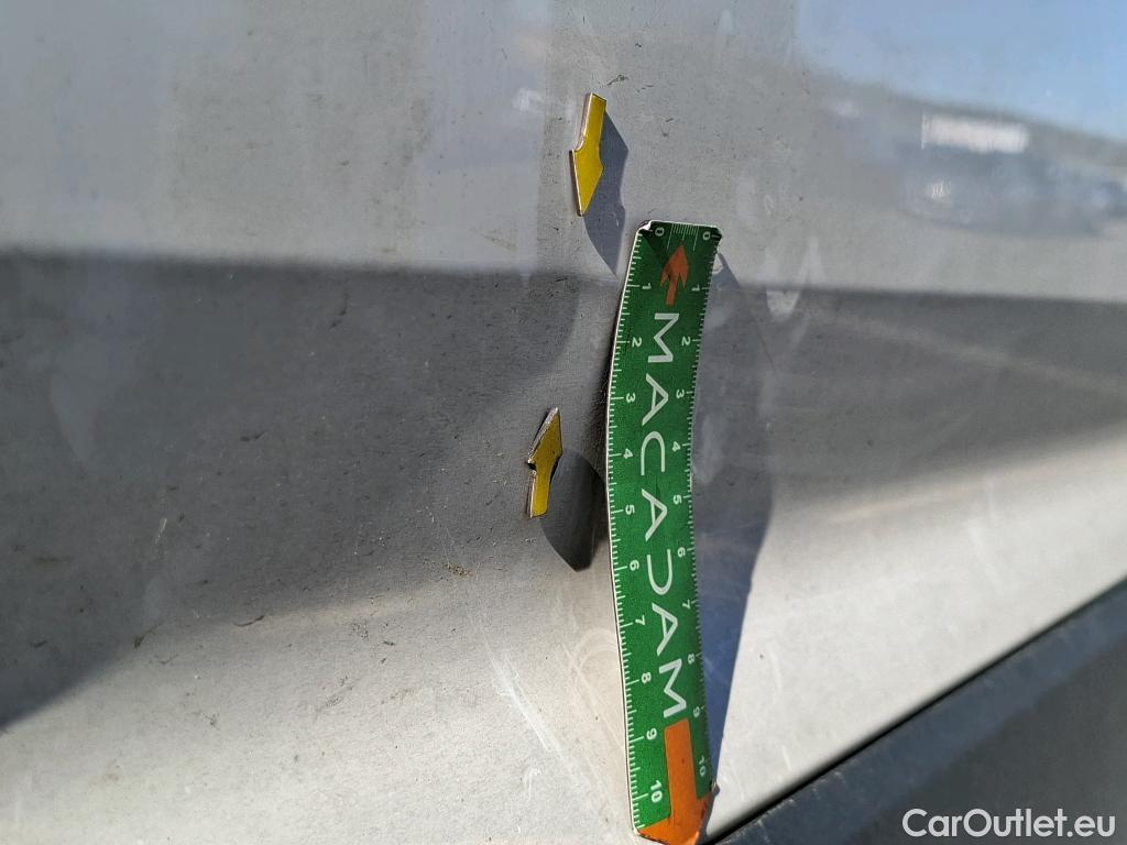  Volkswagen  Crafter VOLKSWAGEN  / 2017 / 4P / Fourgon tôlé 2.0TDI 140 30 L3H3 Business #90