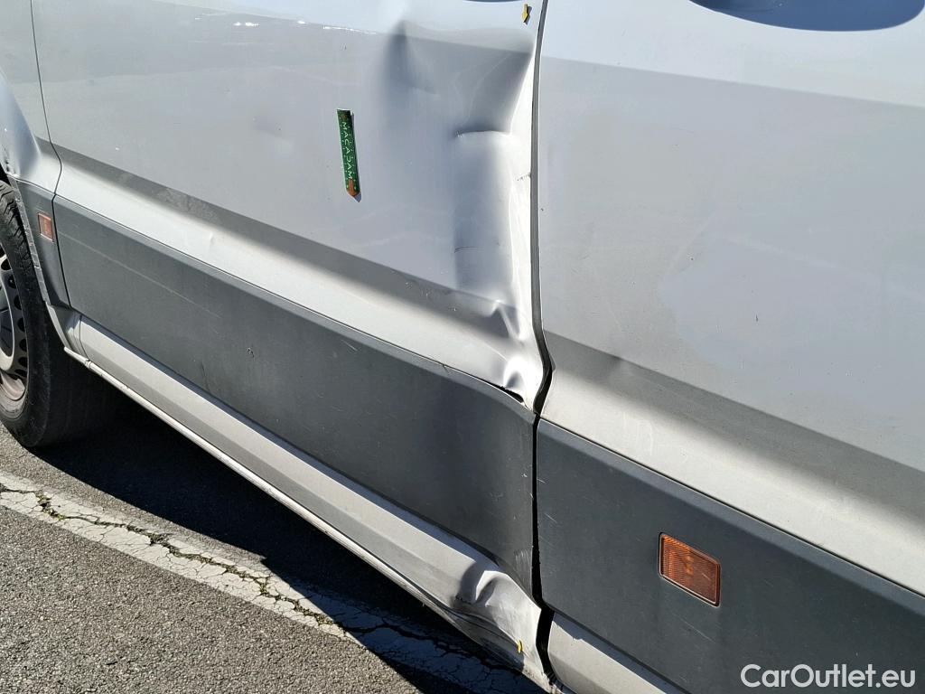  Volkswagen  Crafter VOLKSWAGEN  / 2017 / 4P / Fourgon tôlé 2.0TDI 140 30 L3H3 Business #4