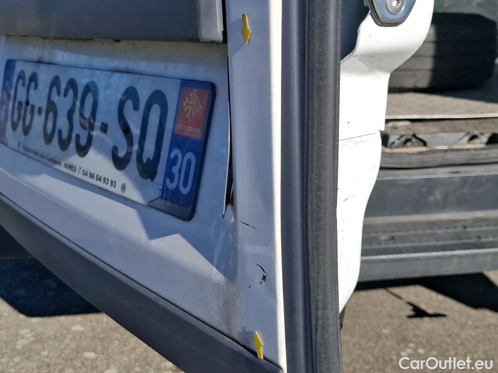  Volkswagen  Crafter VOLKSWAGEN  / 2017 / 4P / Fourgon tôlé 2.0TDI 140 30 L3H3 Business #77