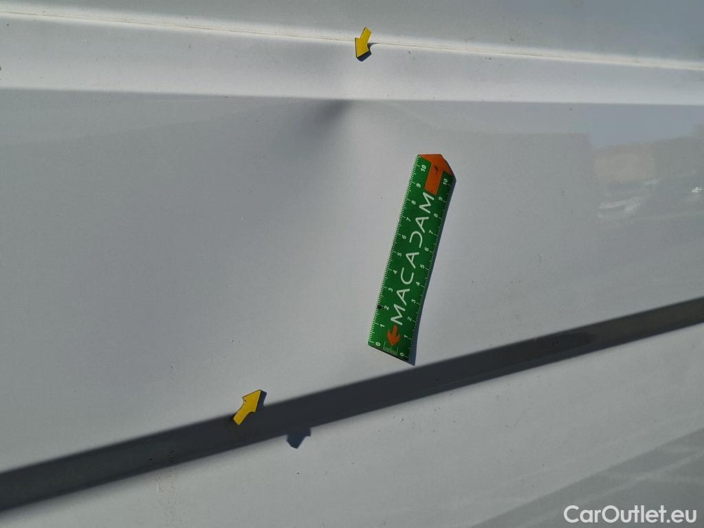  Volkswagen  Crafter VOLKSWAGEN  / 2017 / 4P / Fourgon tôlé 2.0TDI 140 30 L3H3 Business #9