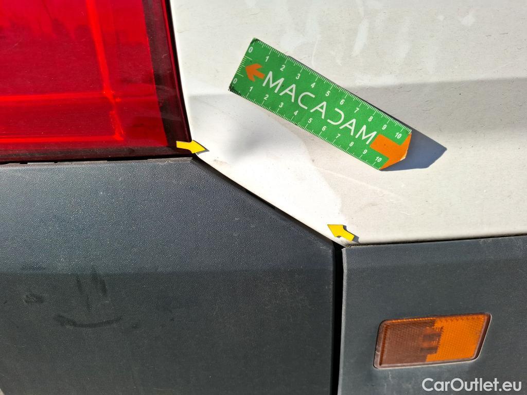  Volkswagen  Crafter VOLKSWAGEN  / 2017 / 4P / Fourgon tôlé 2.0TDI 140 30 L3H3 Business #42