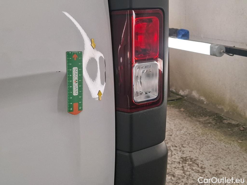  Renault  Trafic  Fourgon L2H1 1300 Confort 1.6 dCi #17