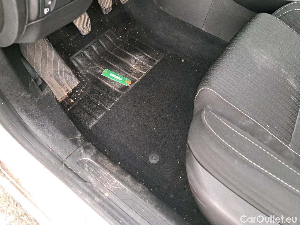  Renault  Megane  IV Berline 5pt. Business 1.3 TCe 115CV BVM6 E6dT / TRANSFO VP VF #6