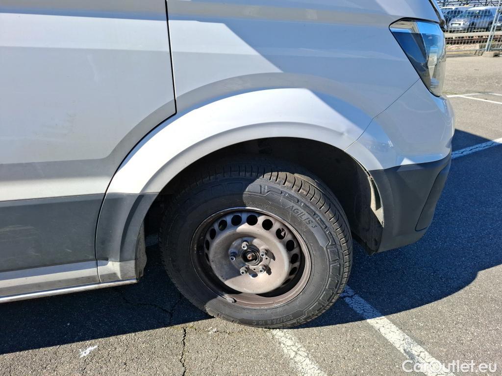  Volkswagen  Crafter VOLKSWAGEN  / 2017 / 4P / Fourgon tôlé 2.0TDI 140 30 L3H3 Business #161