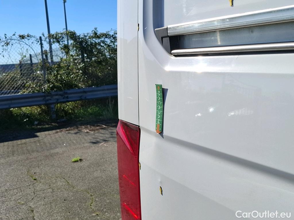  Volkswagen  Crafter VOLKSWAGEN  / 2017 / 4P / Fourgon tôlé 2.0TDI 140 30 L3H3 Business #37