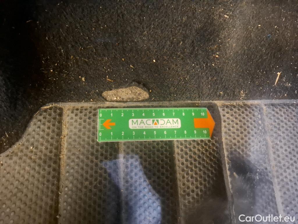  Volkswagen  Caddy VOLKSWAGEN  Cargo / 2020 / 4P / Fourgonnette 1.5 TSI 114ch DSG Business Plus #17