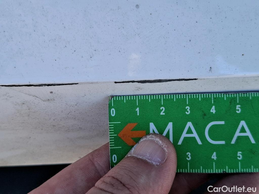  Volkswagen  Crafter VOLKSWAGEN  / 2017 / 4P / Fourgon tôlé 2.0TDI 140 30 L3H3 Business #107