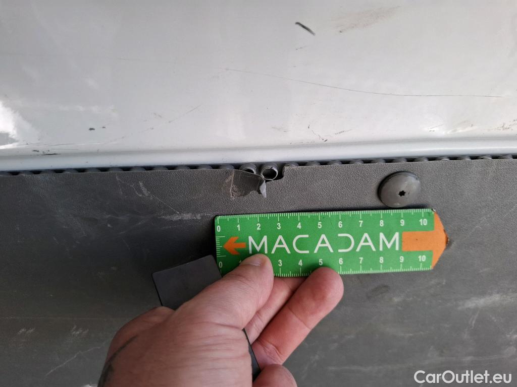  Volkswagen  Crafter VOLKSWAGEN  / 2017 / 4P / Fourgon tôlé 2.0TDI 140 30 L3H3 Business #152