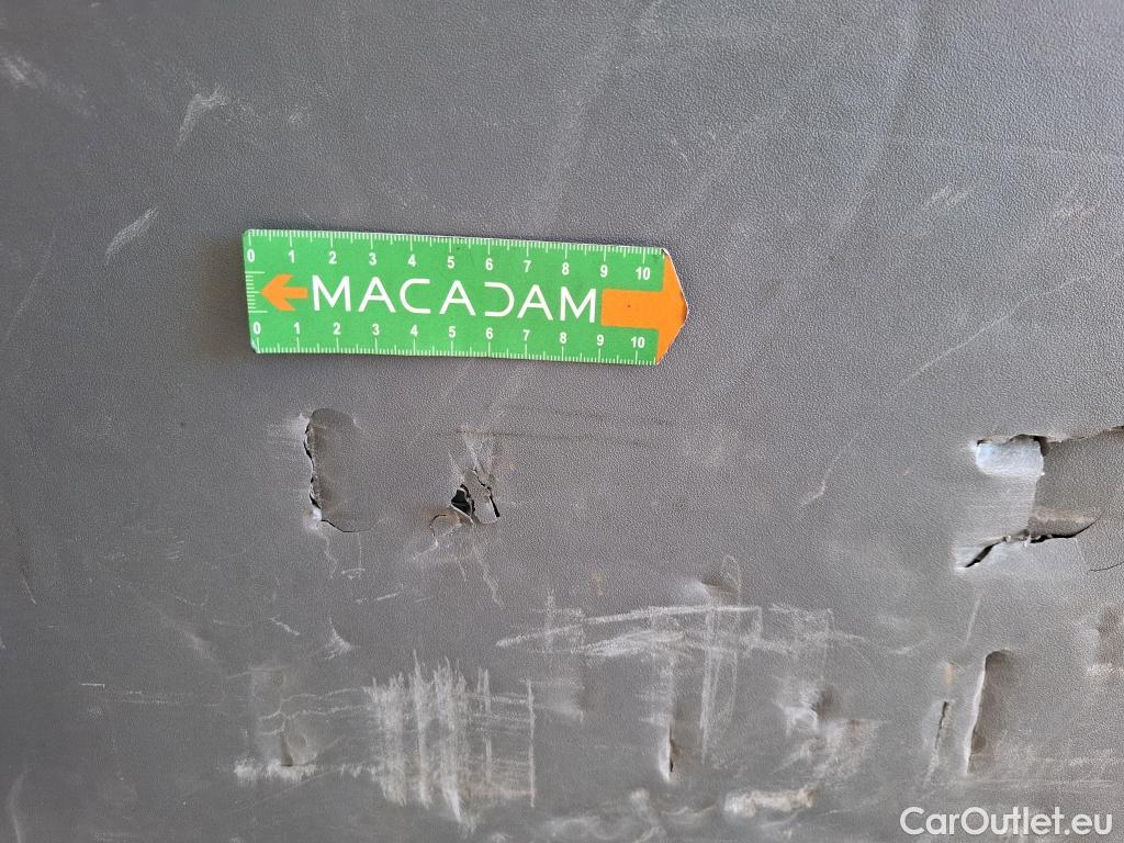  Volkswagen  Crafter VOLKSWAGEN  / 2017 / 4P / Fourgon tôlé 2.0TDI 140 30 L3H3 Business #151