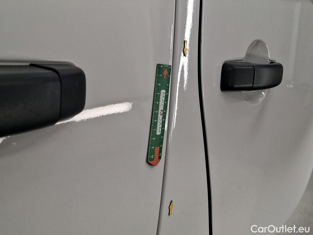  Renault  Trafic  Fourgon L2H1 1300 Confort 1.6 dCi #19