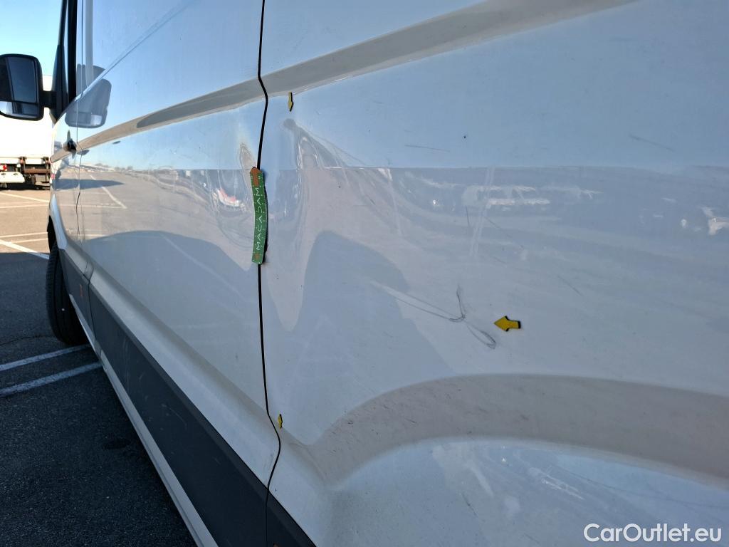  Volkswagen  Crafter VOLKSWAGEN  / 2017 / 4P / Fourgon tôlé 2.0TDI 140 30 L3H3 Business #50