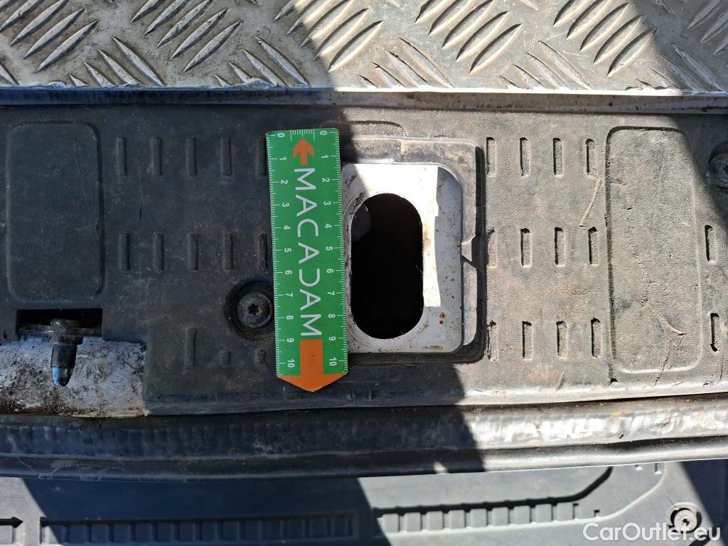  Volkswagen  Crafter VOLKSWAGEN  / 2017 / 4P / Fourgon tôlé 2.0TDI 140 30 L3H3 Business #154