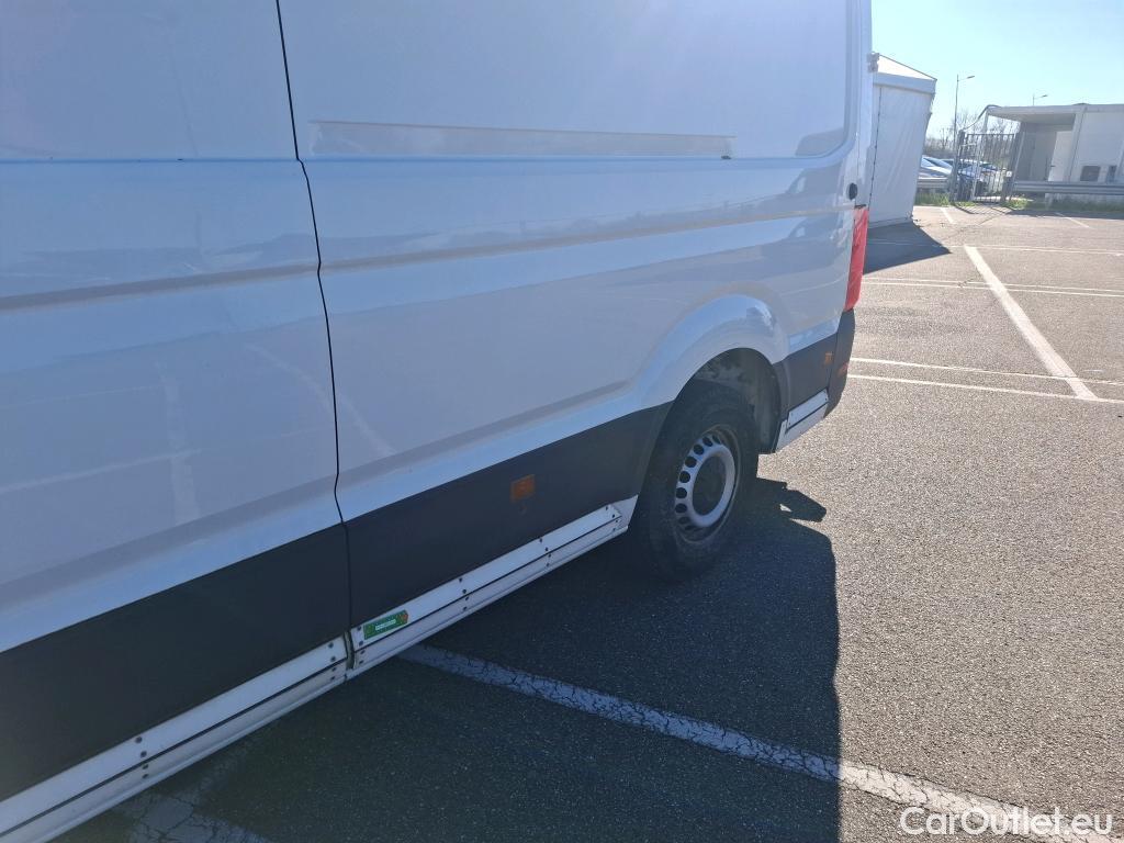  Volkswagen  Crafter  Fourgon Fourgon 35 lang mit Hochdach FWD 2.0 100CV BVM6 #98