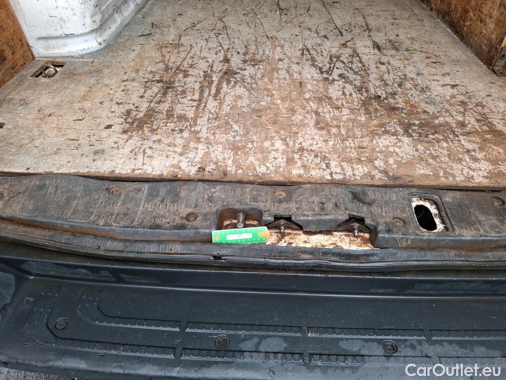  Volkswagen  Crafter VOLKSWAGEN  / 2017 / 4P / Fourgon tôlé 2.0 TDI 140 35 L3H3 Business Line #43