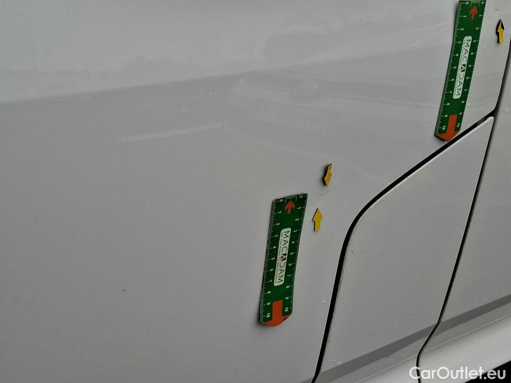  Volkswagen  Crafter VOLKSWAGEN  / 2017 / 4P / Fourgon tôlé 2.0 TDI 140 35 L3H3 Business Line #57