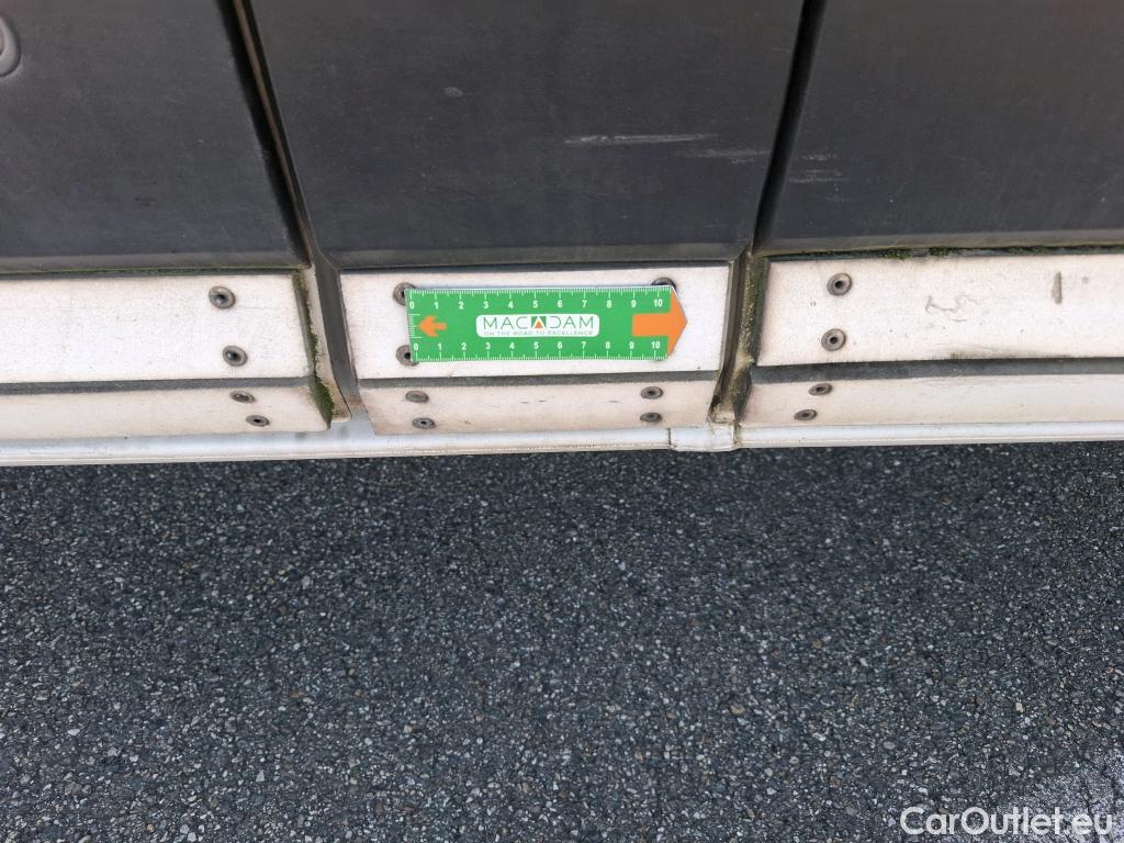  Volkswagen  Crafter  Fourgon Fourgon 35 lang mit Hochdach FWD 2.0 100CV BVM6 #61