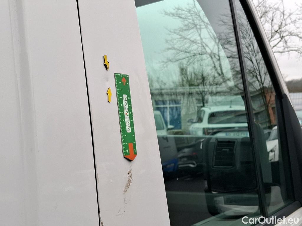  Volkswagen  Crafter VOLKSWAGEN  / 2017 / 4P / Fourgon tôlé 2.0 TDI 140 35 L3H3 Business Line #70