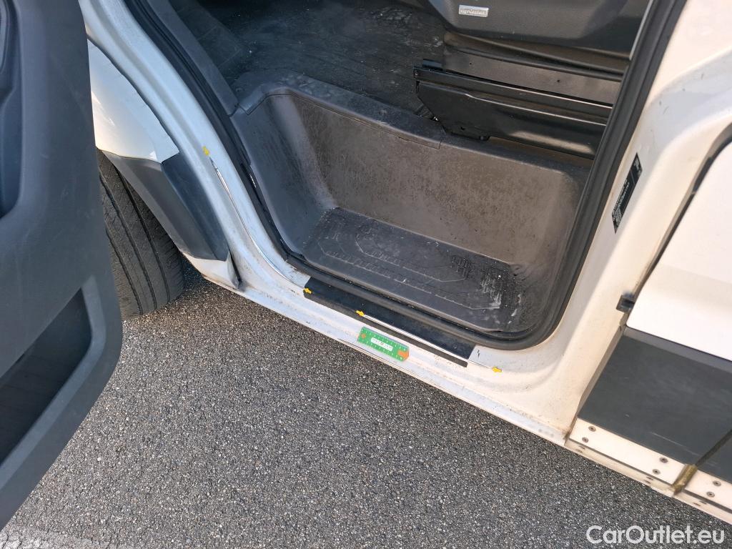  Volkswagen  Crafter  Fourgon Fourgon 35 lang mit Hochdach FWD 2.0 100CV BVM6 #54