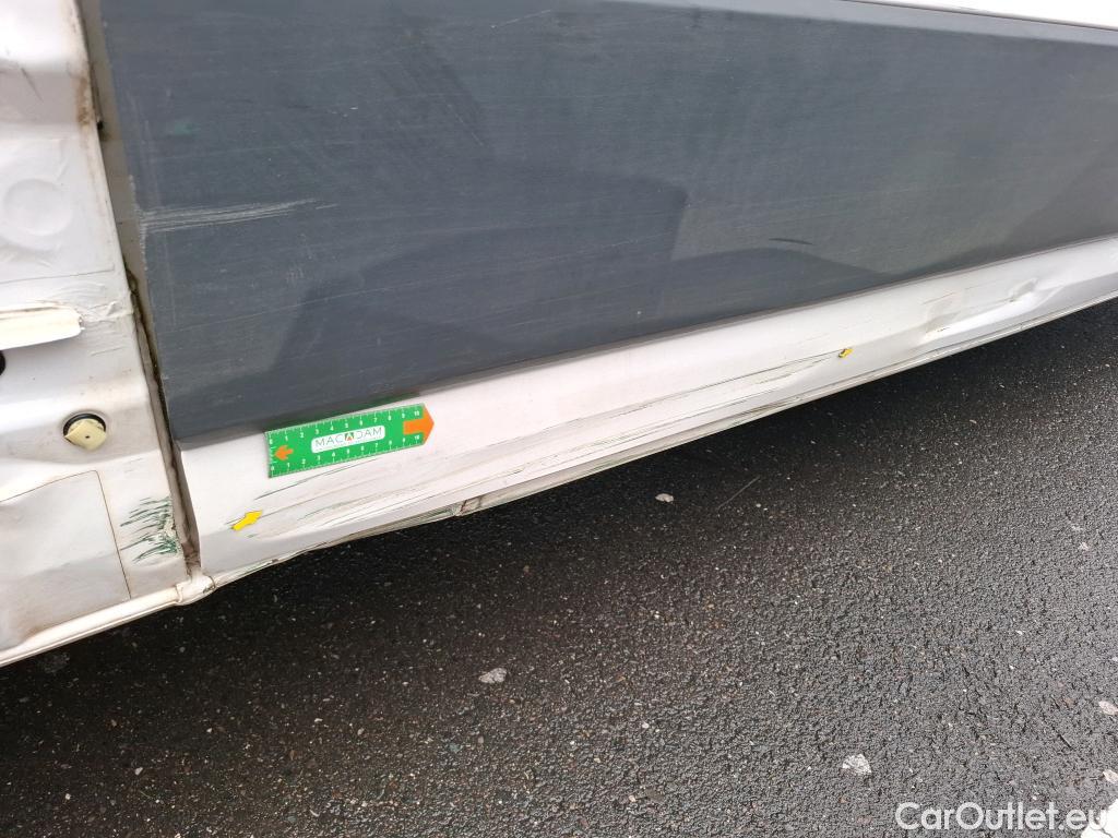  Volkswagen  Crafter VOLKSWAGEN  / 2017 / 4P / Fourgon tôlé 2.0 TDI 140 35 L3H3 Business Line #3