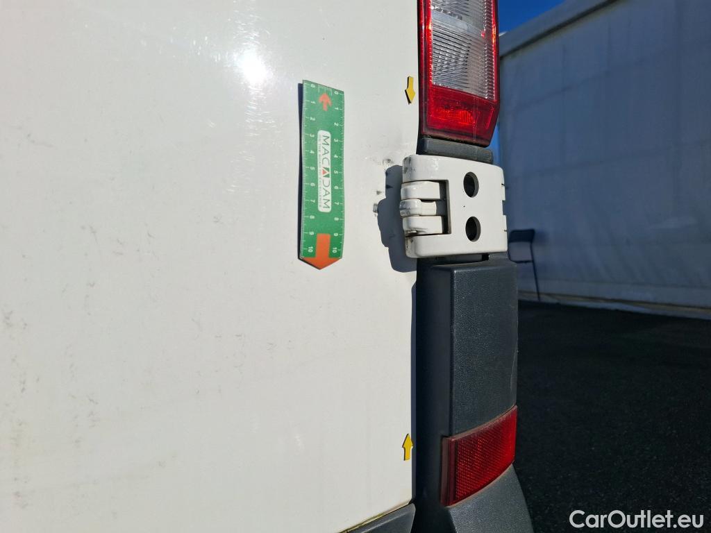  Volkswagen  Crafter  Fourgon Fourgon 35 lang mit Hochdach FWD 2.0 100CV BVM6 #17