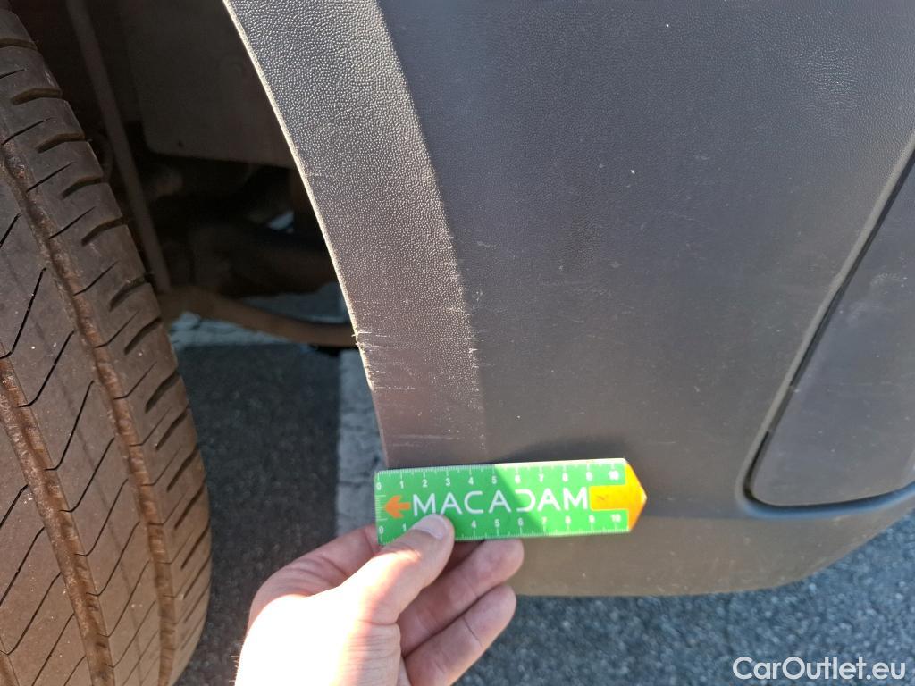  Volkswagen  Crafter VOLKSWAGEN  / 2017 / 4P / Fourgon tôlé 2.0TDI 140 30 L3H3 Business #191