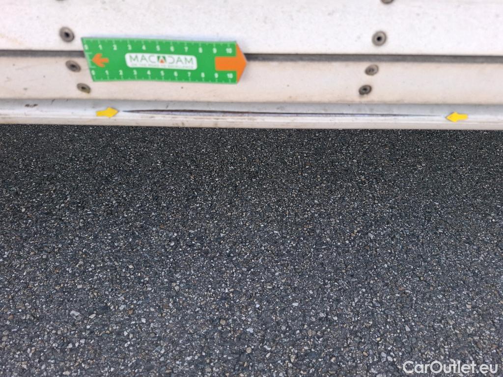  Volkswagen  Crafter  Fourgon Fourgon 35 lang mit Hochdach FWD 2.0 100CV BVM6 #59