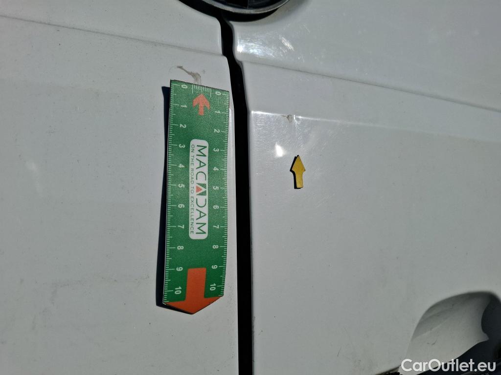  Volkswagen  Crafter  Fourgon Fourgon 35 lang mit Hochdach FWD 2.0 100CV BVM6 #23