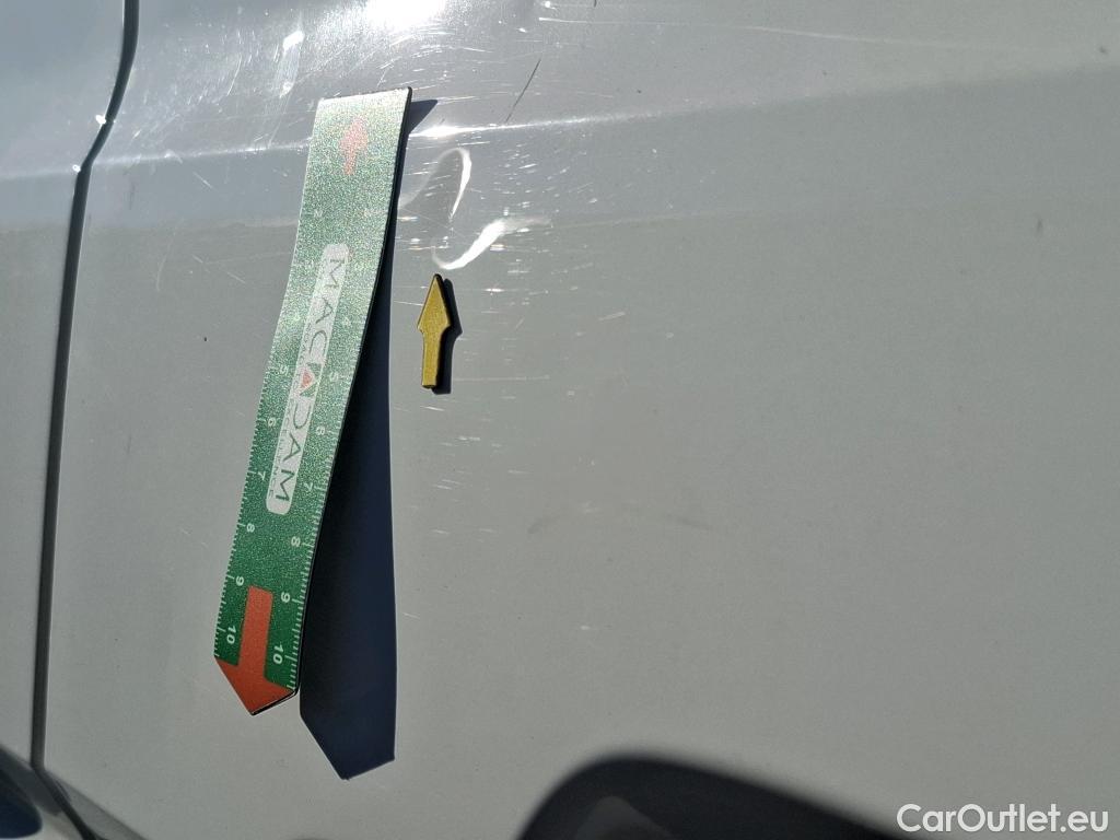  Volkswagen  Crafter  Fourgon Fourgon 35 lang mit Hochdach FWD 2.0 100CV BVM6 #71