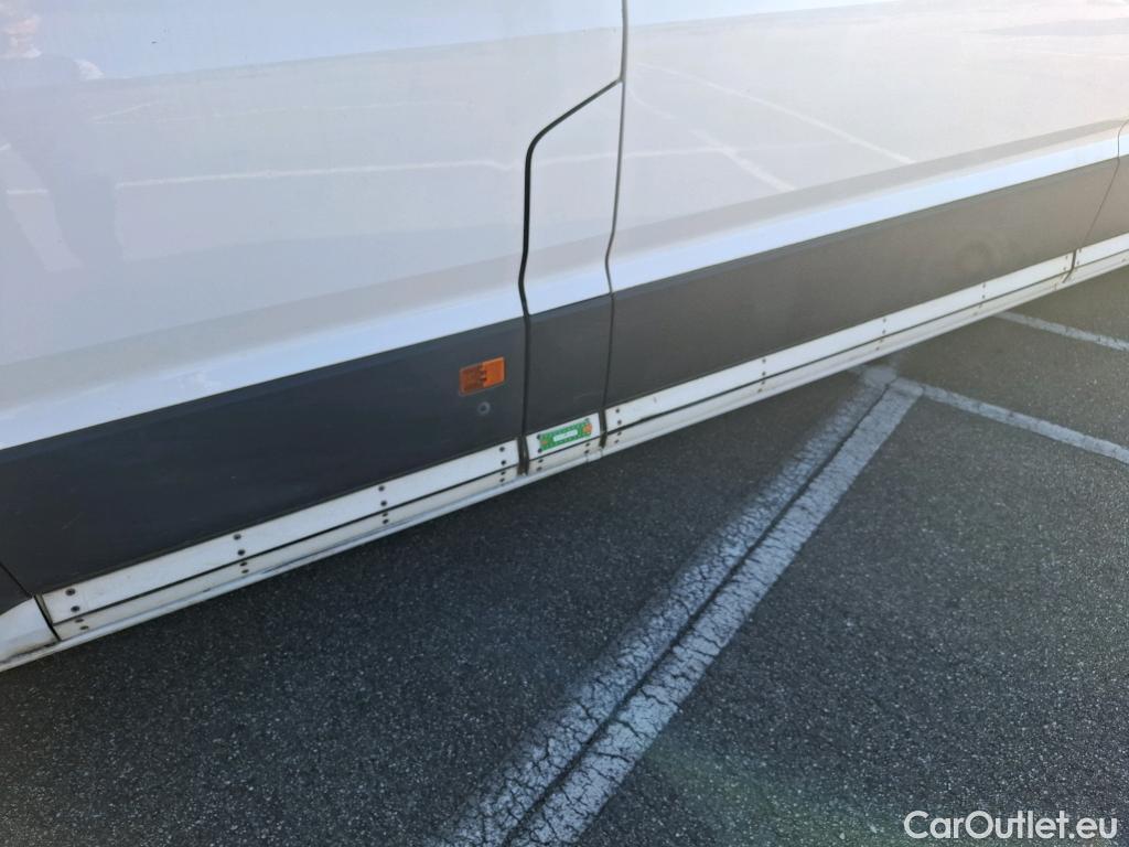  Volkswagen  Crafter  Fourgon Fourgon 35 lang mit Hochdach FWD 2.0 100CV BVM6 #60