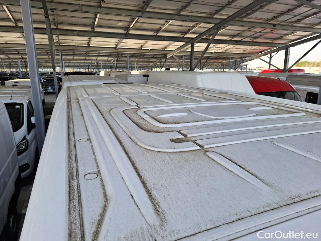  Volkswagen  Crafter VOLKSWAGEN  / 2017 / 4P / Fourgon tôlé 2.0 TDI 140 35 L3H3 Business Line #74