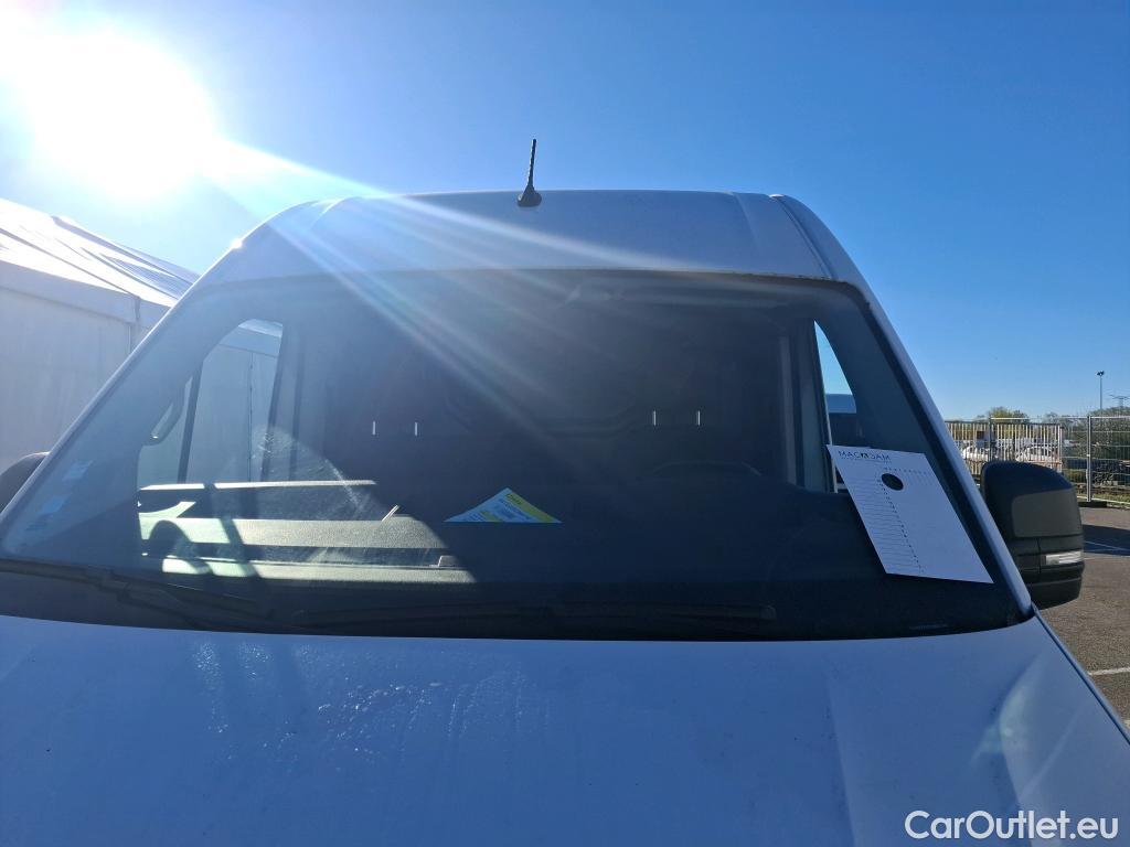  Volkswagen  Crafter  Fourgon Fourgon 35 lang mit Hochdach FWD 2.0 100CV BVM6 #1