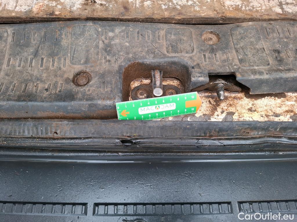  Volkswagen  Crafter VOLKSWAGEN  / 2017 / 4P / Fourgon tôlé 2.0 TDI 140 35 L3H3 Business Line #44