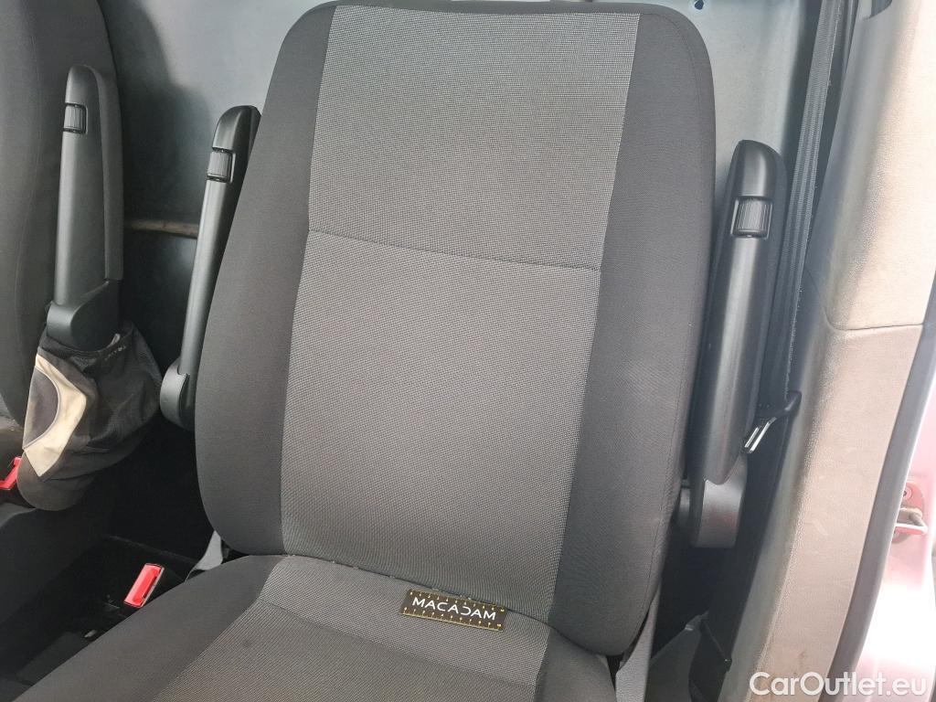  Volkswagen  Transporter T6  Fourgon 2.0 100CV BVM5 #85