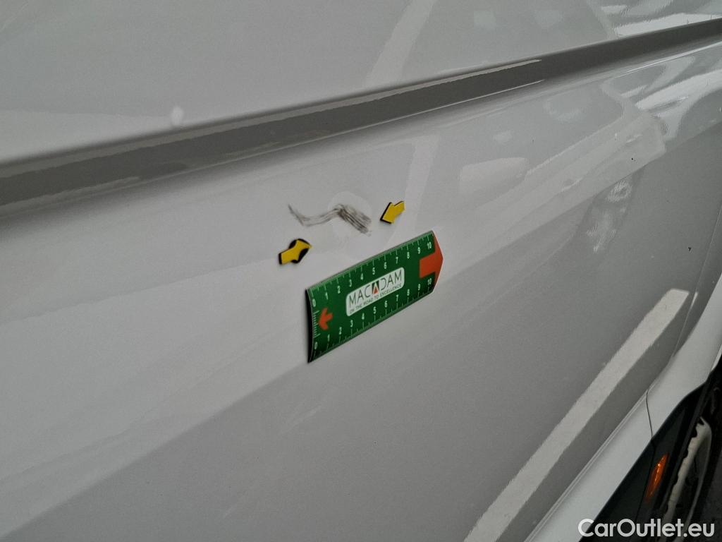  Volkswagen  Crafter VOLKSWAGEN  / 2017 / 4P / Fourgon tôlé 2.0 TDI 140 35 L3H3 Business Line #19