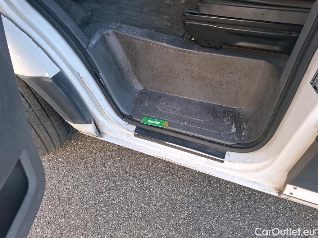  Volkswagen  Crafter  Fourgon Fourgon 35 lang mit Hochdach FWD 2.0 100CV BVM6 #78