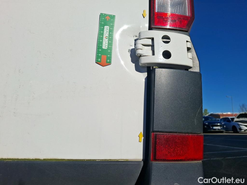  Volkswagen  Crafter  Fourgon Fourgon 35 lang mit Hochdach FWD 2.0 100CV BVM6 #18