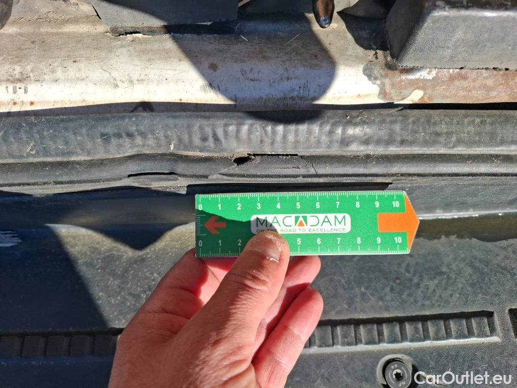  Volkswagen  Crafter  Fourgon Fourgon 35 lang mit Hochdach FWD 2.0 100CV BVM6 #63