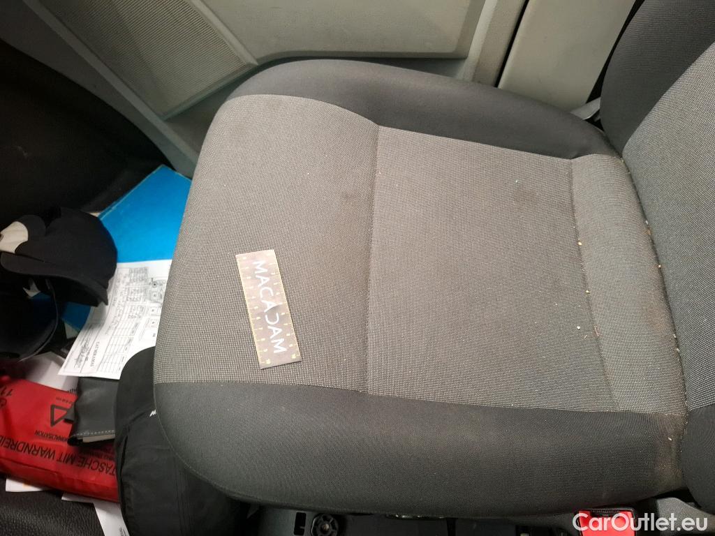  Volkswagen  Transporter T6  Fourgon 2.0 100CV BVM5 #81