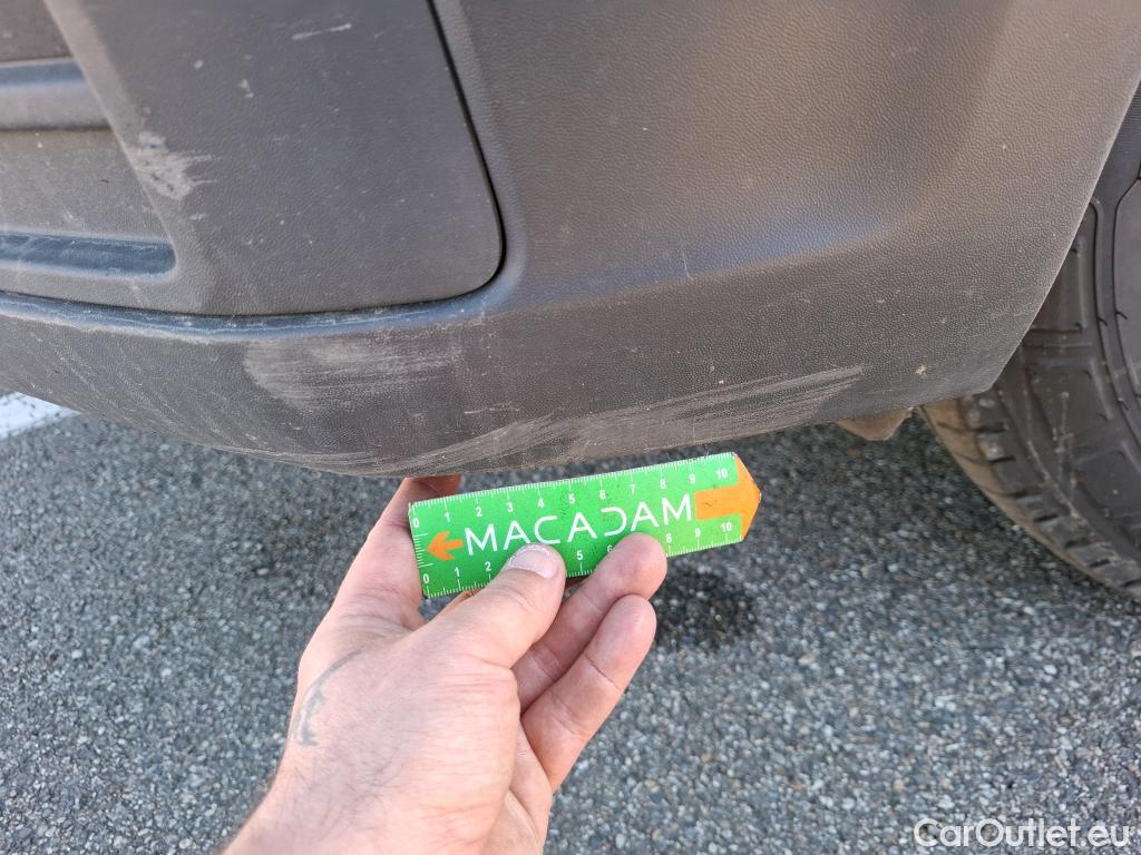  Volkswagen  Crafter VOLKSWAGEN  / 2017 / 4P / Fourgon tôlé 2.0TDI 140 30 L3H3 Business #189