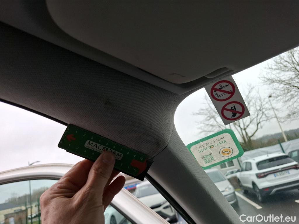  Volkswagen  Crafter VOLKSWAGEN  / 2017 / 4P / Fourgon tôlé 2.0 TDI 140 35 L3H3 Business Line #53