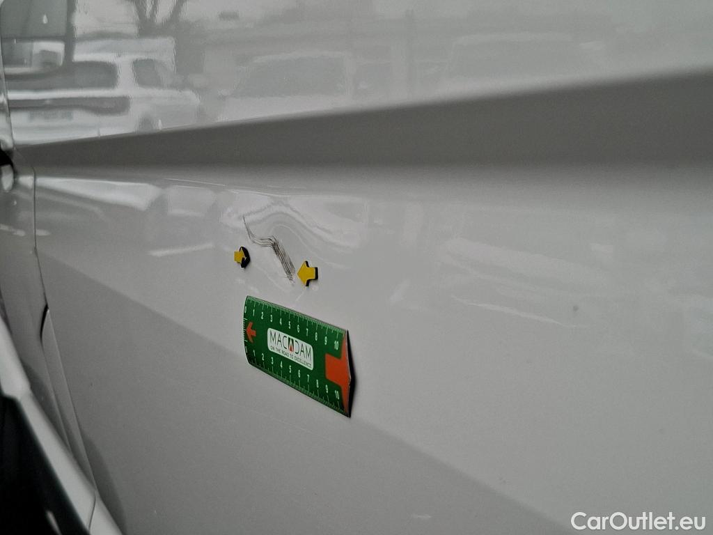  Volkswagen  Crafter VOLKSWAGEN  / 2017 / 4P / Fourgon tôlé 2.0 TDI 140 35 L3H3 Business Line #20