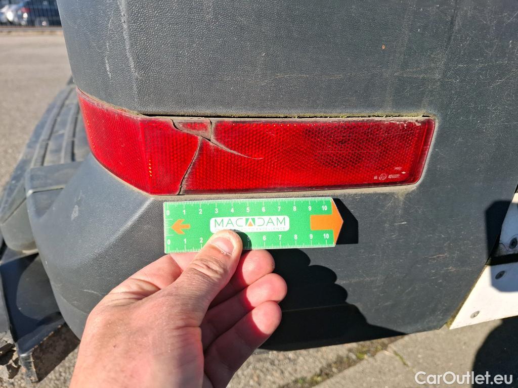  Volkswagen  Crafter  Fourgon Fourgon 35 lang mit Hochdach FWD 2.0 100CV BVM6 #77