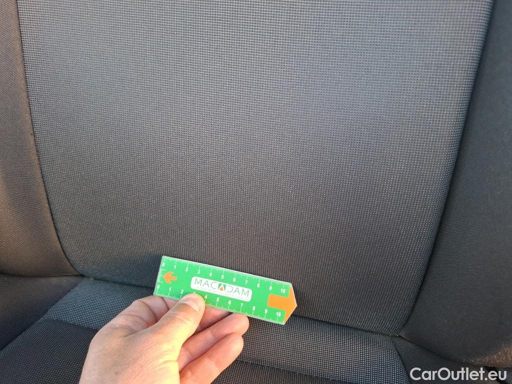  Volkswagen  Crafter  Fourgon Fourgon 35 lang mit Hochdach FWD 2.0 100CV BVM6 #88