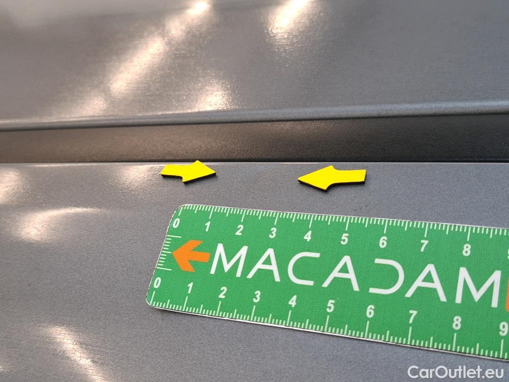  Bmw  Serie 1 Série 1 / 2019 / 5P / Berline 116i DKG7 Business Design / Pare-brise à remplacer #8