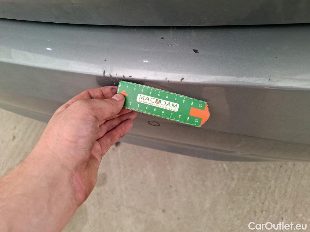  Bmw  Serie 1 1 Berline 116 d Business Design 1.5 115CV BVA7 E6d #13